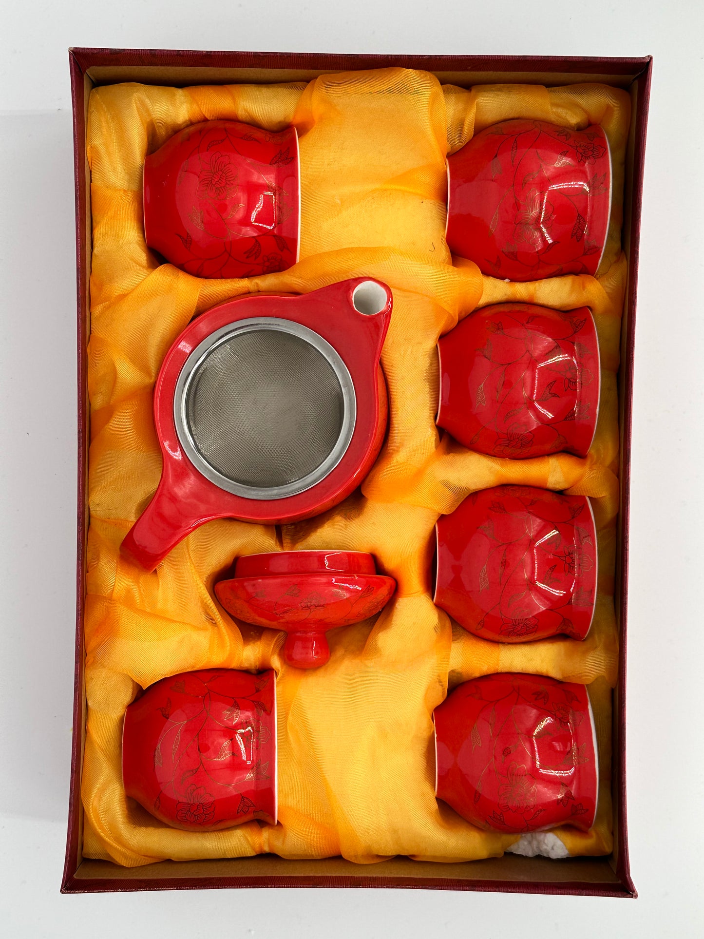 Red Porcelain 7 Pieces Tea Set