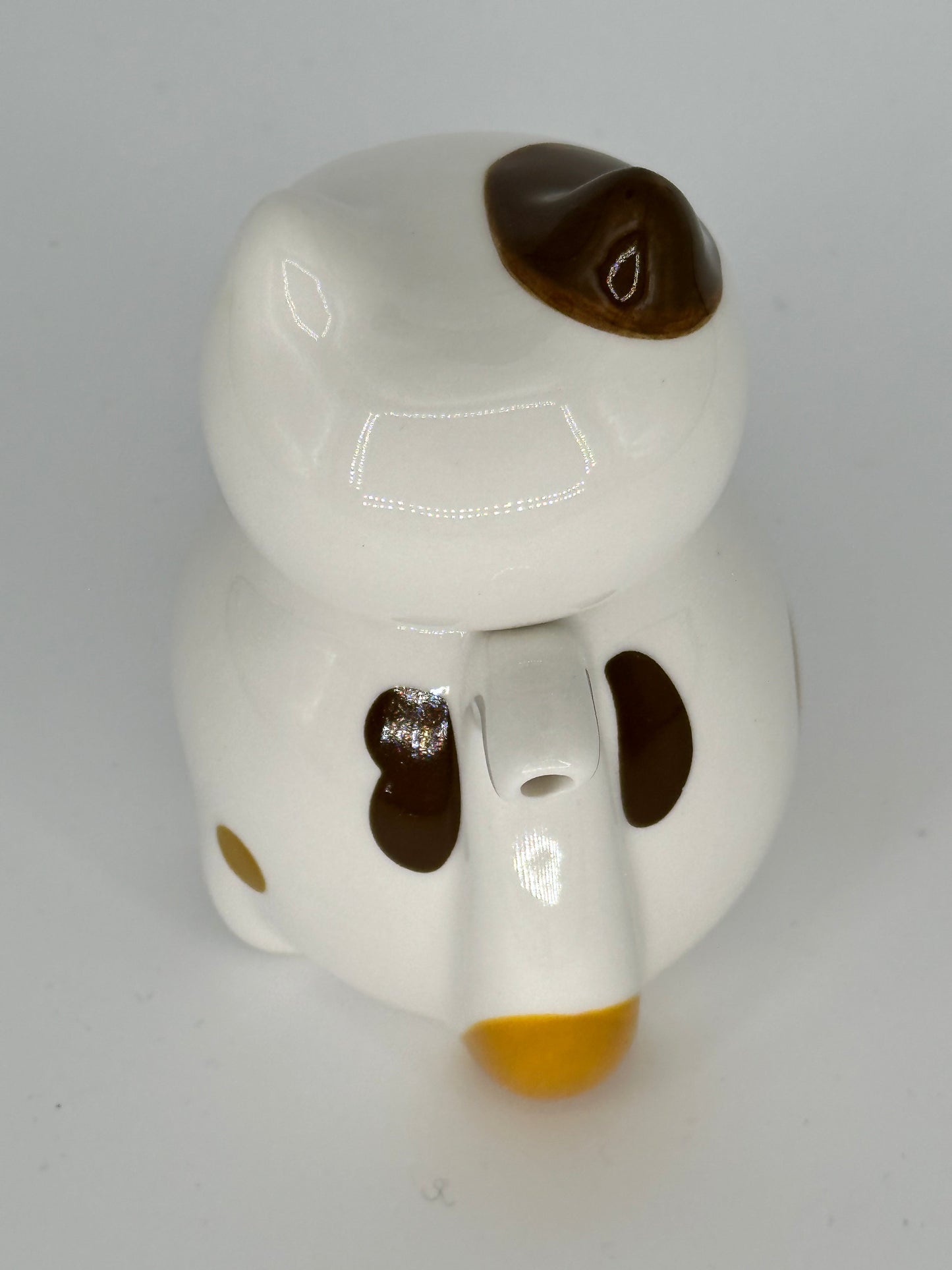 Super Cute White Cat Shaped Ceramic Dispenser