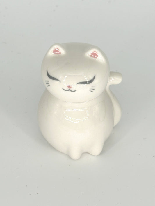 Super Cute White Cat Shaped Ceramic Dispenser
